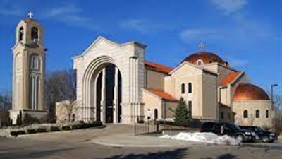 تعرف على سبب تجريد الكاهن القمص أنطونيوس من خدمته الكهنوتية بالكنيسة بأمريكا الشمالية