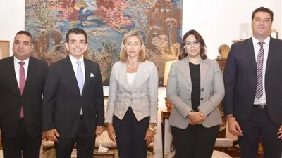 وزيرة الثقافة تستقبل مدير عام منظمة الإيسيسكو لبحث مزيد من التعاون الثقافي