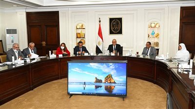 وزير الإسكان يتابع الموقف التنفيذي لوحدات المبادرة الرئاسية 