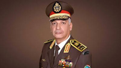 وزير الدفاع والإنتاج الحربى يلتقى بعدد من قادة القوات المسلحة