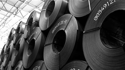 حديد عز تعلن ثبات اسعار مسطحات الصلب عند 17.5 الف جنيه للطن