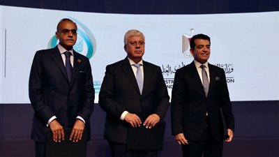 وزير التعليم العالي يتفقد مدينة زويل للعلوم والتكنولوجيا والابتكار