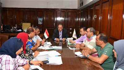 محافظة قنا تعتمد الدليل الموحد للخدمات الحكومية بالوحدات المحلية