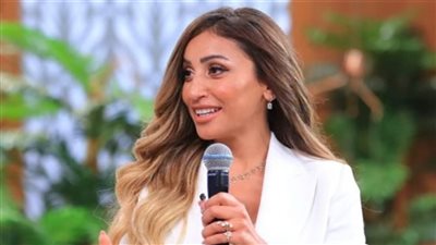 الخميس.. دينا الشربيني برنامج 