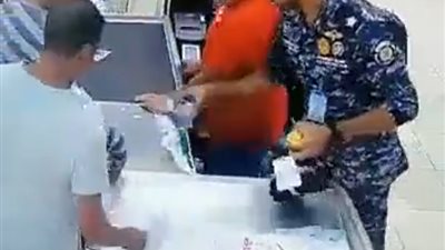 أشعلت مواقع التواصل.. ما قصة واقعة 