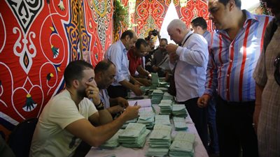 بدء عمليات الفرز في انتخابات المحامين على مقعد النقيب العام