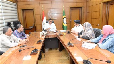 محافظ الدقهلية يناقش المحاور الرئيسية ووضع شروط للترخيص لضمان عدم العشوائية