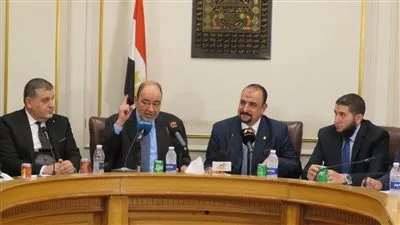 شعبة المستلزمات الطبية: نعاني من نقص الجوانتي الطبي وفلاتر أجهزة الغسيل الكلوي