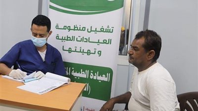 مركز سلمان للإغاثة يقدم خدمات تغذوية وطبية في حجة والخوخة باليمن