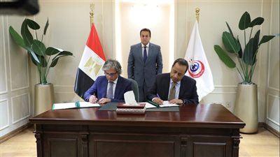 وزير الصحة يشهد توقيع بروتوكول تعاون بين مدينة الدواء المصرية وشركة بلو سان الإيطالية 