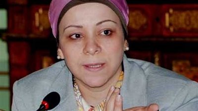 خبيرة إرشاد أسري مهاجمة نهاد أبو القمصان: تتصدر التريند مقابل تدمير الأسر المصرية