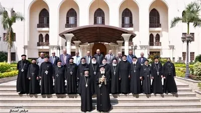 البابا يستقبل نيافة الأنبا أنيانوس وكهنة وأراخنة بني مزار