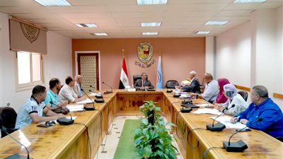 رئيس جامعة سوهاج يعتمد خطة الأنشطة الطلابية للعام الجامعي الجديد