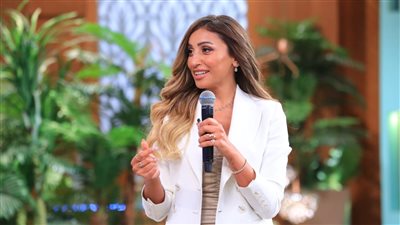 دينا الشربيني: الناس على السوشيال ميديا بتتدخل في حياة بعض وعلاقتي ليست جيدة بها