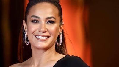 هند صبري تطرح البوستر الترويجي لفيلم 