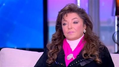 هدى رمزي تحسم الجدل حول بيع مقتنيات نور الشريف 