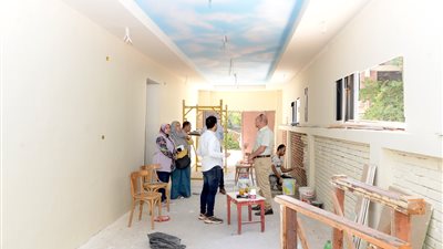 القائم بأعمال رئيس جامعة المنصورة يتفقد تطوير مركز رعاية وتنمية الطفولة