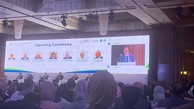 رئيس شؤون البيئة يشارك فى الجلسة الافتتاحية 