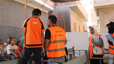 ضمن حياة كريمة.. الكشف على 491 حالة مرضية بقافلة طبية لجنوب الوادي 