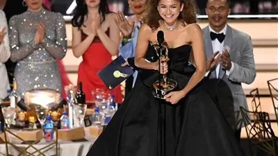 القائمة الكاملة للفائزين بحفل جوائز Emmy