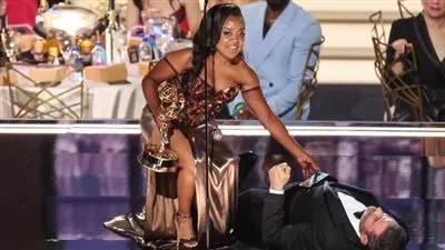 اللحظات الأسوأ والأفضل ضمن فعاليات جوائز إيمي..جيمي كيمل 