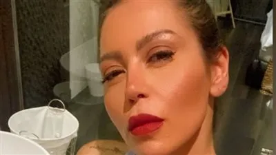 شاهد..أحدث أطلالة رياضية للفنانة لقاء الخميسي 