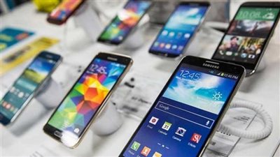 وزير الاتصالات يزف بشرى سارة حول أسعار الهواتف 