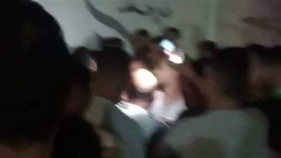 شابان يحاولان قتل فتاة طعنا وسط الشارع فى المنصورة.. وتسليم أحدهما للشرطة