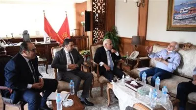 محافظ بورسعيد يلتقي أعضاء اللجنة العليا للتقييم بالهيئة العامة للخدمات الحكومية بوزارة المالية