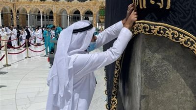 رئاسة الحرمين تنفذ أعمال الصيانة لكسوة الكعبة المشرفة