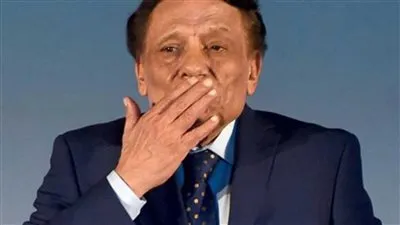 شقيق عادل إمام يكشف حقيقة إصابة الزعيم بالزهايمر