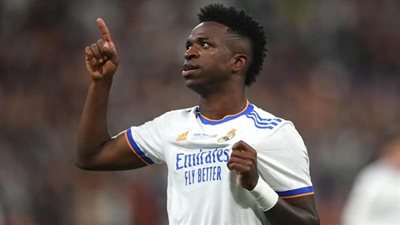 ارقص يا فيني.. نجوم البرازيل ترفض تهديد فينسيوس قبل الديربي