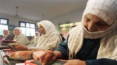 تعليم الكبار: خطة محو الأمية مستمرة.. ونهتم بتنمية الشخصية (فيديو)