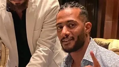 بالصور.. محمد رمضان يتعاقد على فيلم 