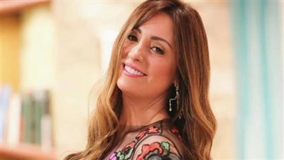 نيرمين الفقي تخطف الأنظار في أحدث ظهور