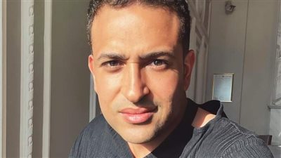 تامر حسين يعبر عن حبه لأغنية 