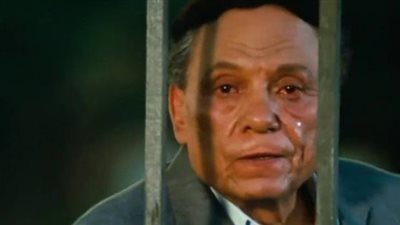نقيب الممثلين يكشف حقيقة إصابة عادل إمام بالزهايمر 