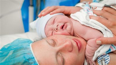 هل الولادة القيصرية بيزنس أم ضرورة؟.. نقابة الأطباء تجيب