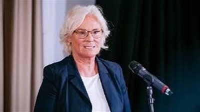 وزيرة الدفاع الألمانية ترفض إرسال دبابات إلى أوكرانيا