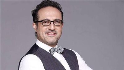 شريف مدكور يرفض شروط حسين فهمي لملابس الفنانين في مهرجان القاهرة السينمائي 