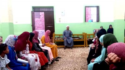 تنظيم 22 جلسة للتوعية المجتمعية بقرى إدفو ونصر النوبة وكوم أمبو