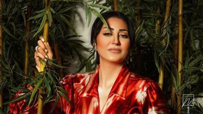 وفاء عامر تتصدر تريند تويتر عقب ظهورها مع عمرو الليثى في 