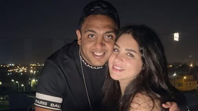 تجديد التعاقد.. بهذة الطريقة يحتفل الفنان أوس أوس بعيد زواجه