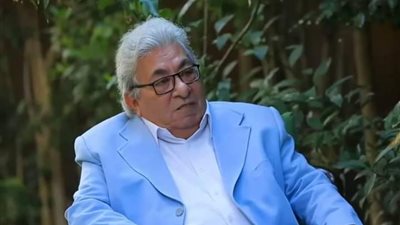 قالي تسيب العمرة وتجيلي.. فاروق فلوكس يتحدث عن خلافه مع فؤاد المهندس في فترة مرضه