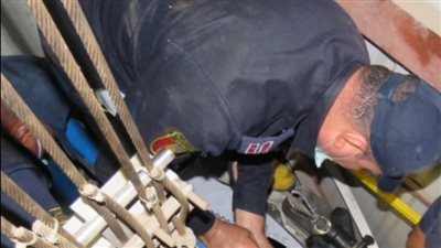 احتجاز شخص داخل مصعد كهربائي بإمبابة.. والإنقاذ البري ينتقل 