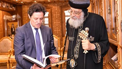 البابا تواضروس يستقبل وزير الإعلام اللبناني