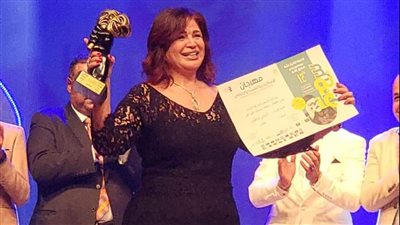 تكريم إلهام شاهين في مهرجان الإسكندرية المسرحي