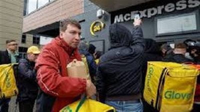 مراقب إيطالي: الإستفتاء دونتيسك للانضمام إلى روسيا يتم بشكل علني وشفاف