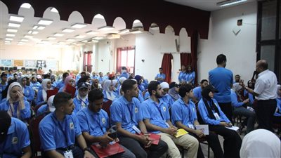 الخشت يستعرض تقرير نتائج النسخة الخامسة من معسكر قادة المستقبل 