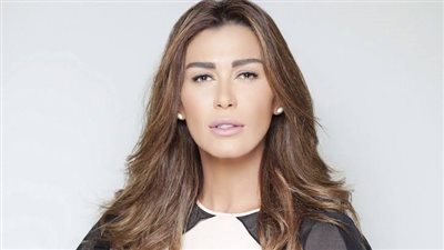 بعد تصدرها التريند ودخولها المستشفى.. القصة كاملة لـ خلاف نادين الراسي مع شقيقها 